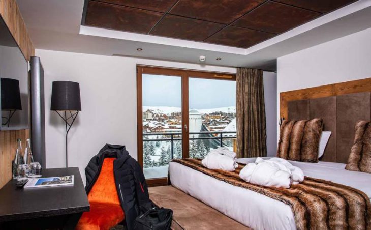 Daria-I Nor, Alpe d'Huez, Bed